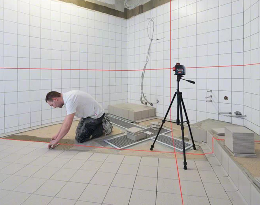 Livella laser a proiezione di linee GLL 3-80  Professional + treppiede BT 150 