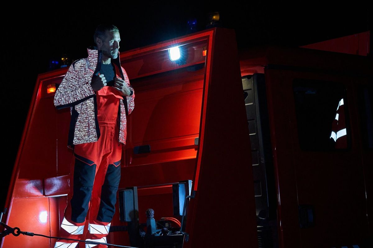 Salopette con tasche porta-ginocchiere ACCELERATE SAFE hi-vis giallo/blu navy scuro
