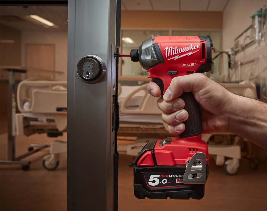 Avvitatore ad impulsi a batteria M18 FQID-0X Fuel