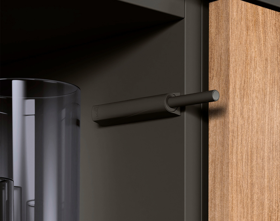 Push to open magnete da avvitare - corsa lunga 