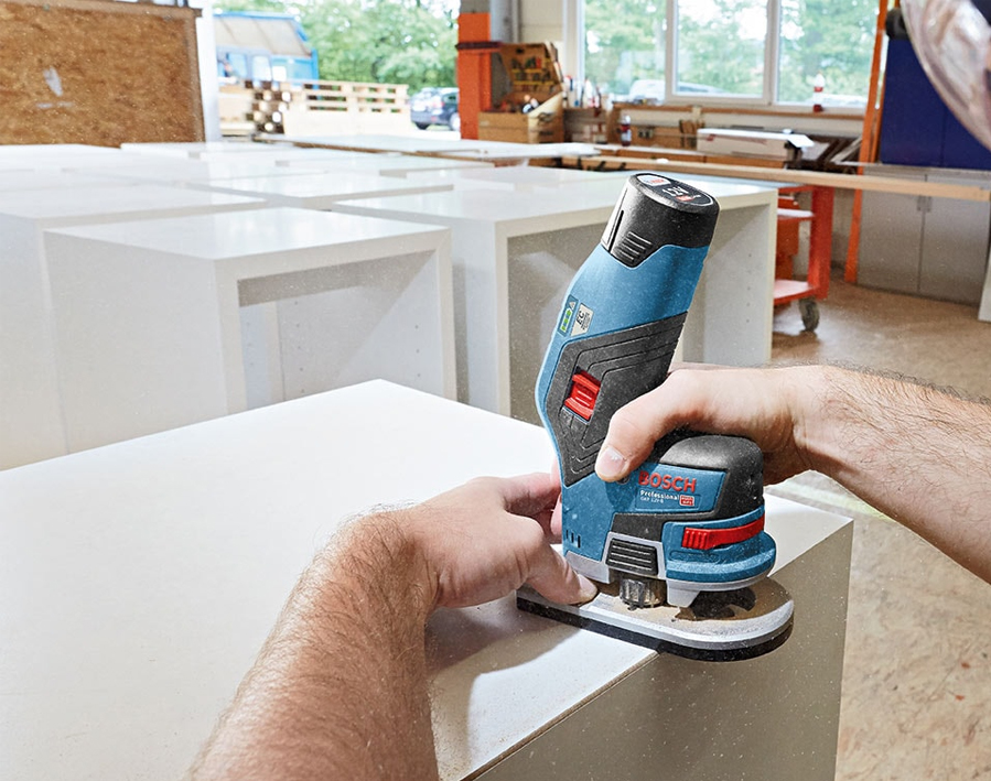 Rifilatore a batteria GKF 12V-8 Professional 