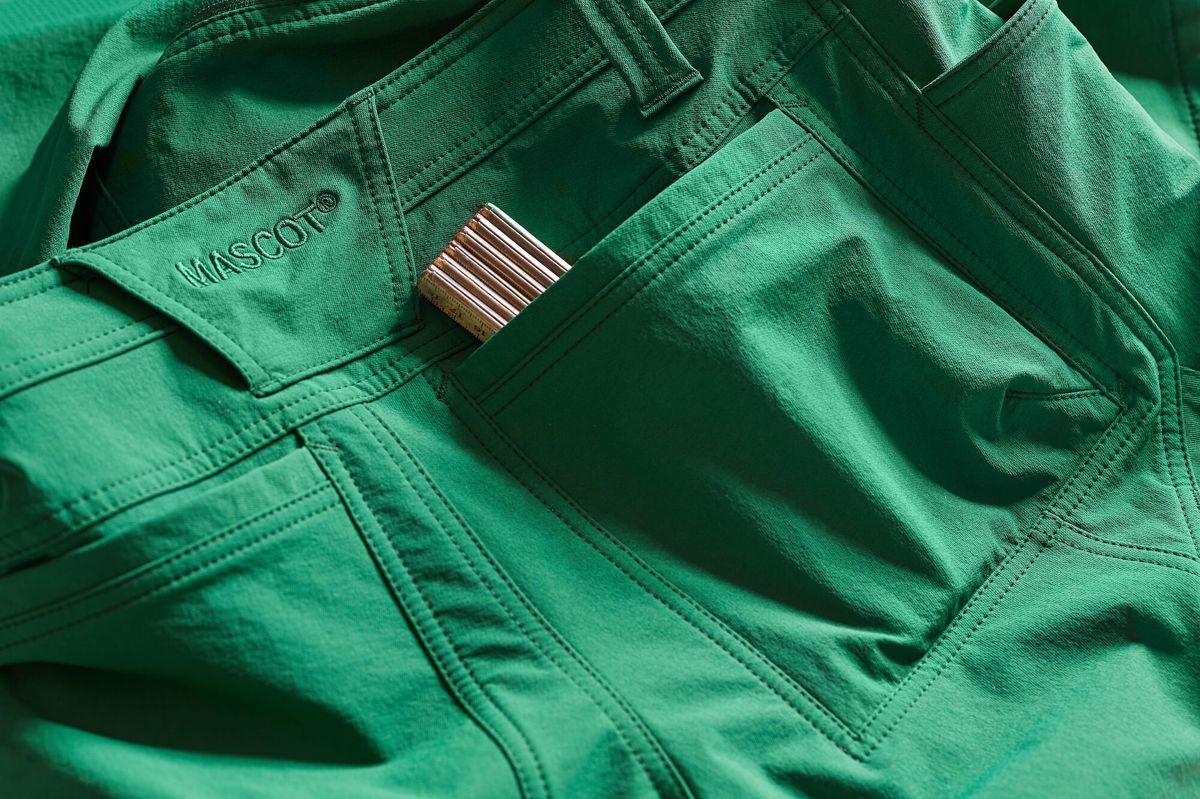 Pantaloni con tasche porta-ginocchiere ACCELERATE verde