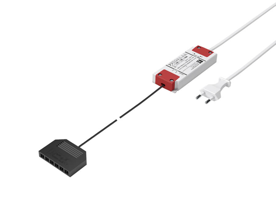 Alimentatore per LED 30 W con spina piatta europea (distributore a 6 vie)