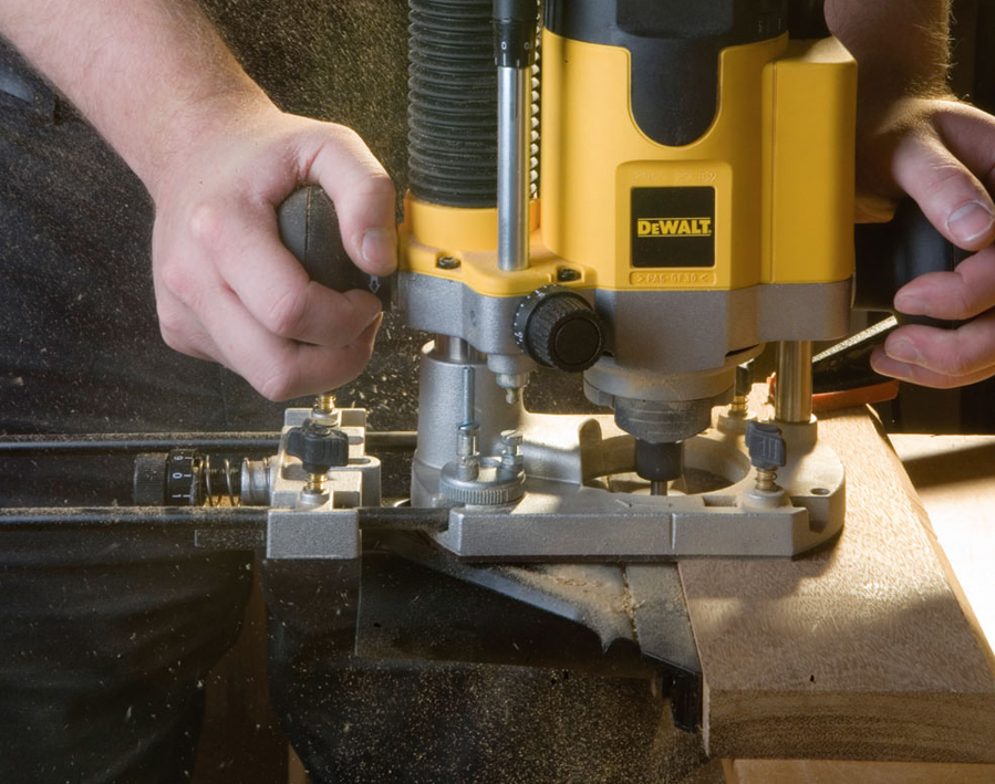 Elettrofresatrice DW621 