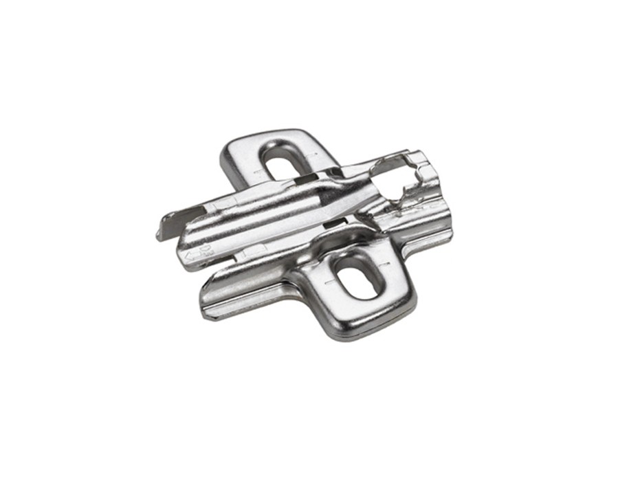 Basetta a croce sì Regolazione dell’altezza tramite asole