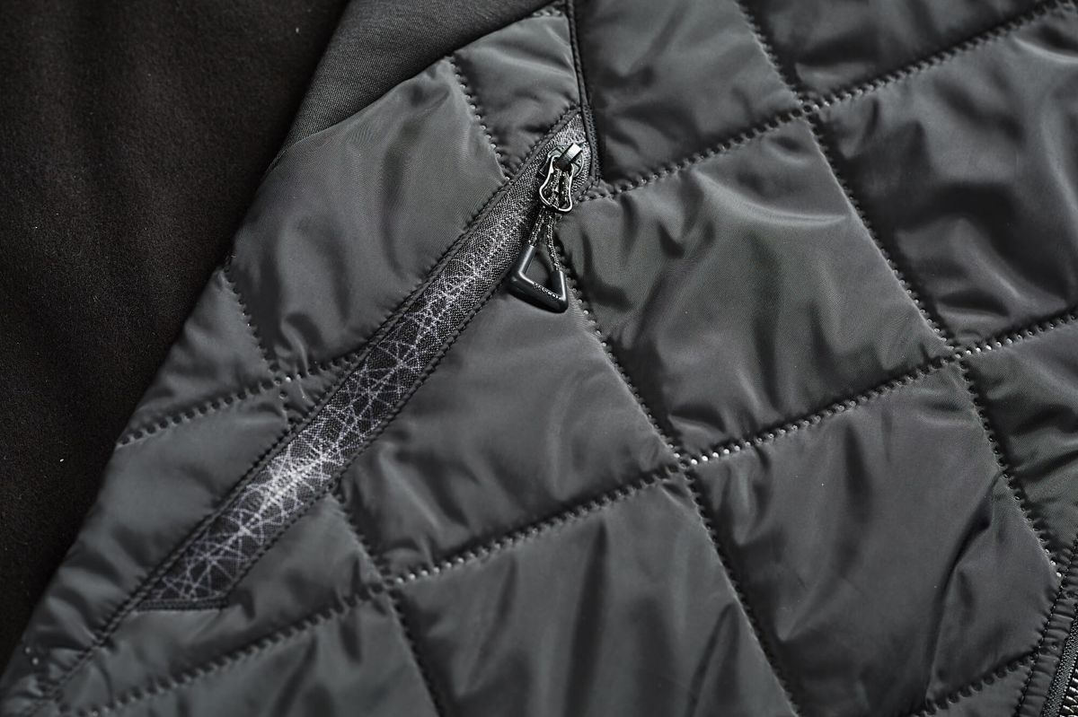 Gilet termico ACCELERATE azzurro/blu navy scuro